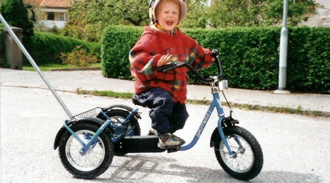 Hugos första cykel våren 2001